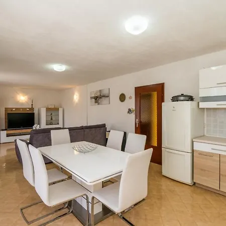 Ivan Apartment Nečujam